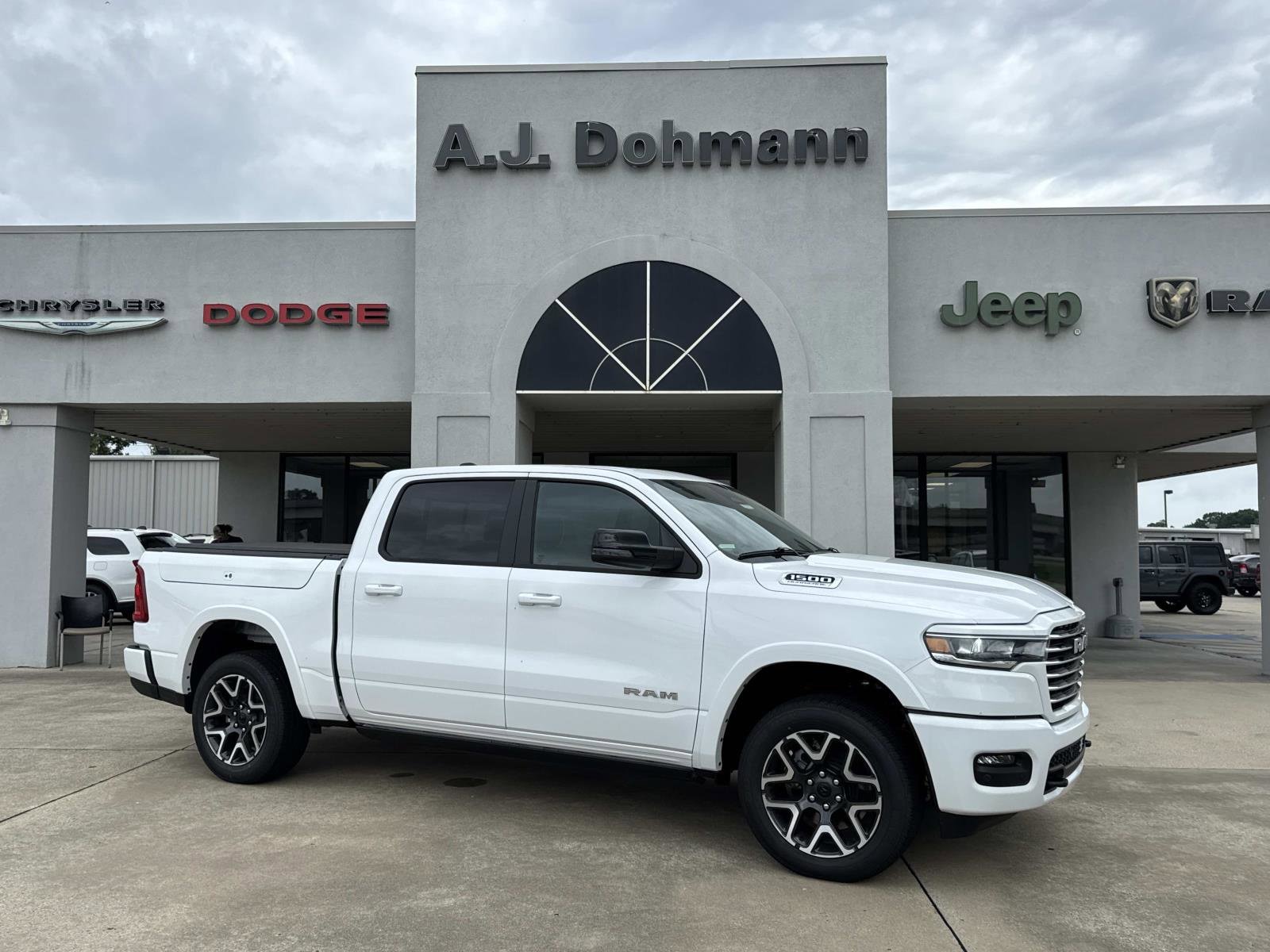 2026 RAM 1500 Laramie 4x4 Crew Cab 5'7's photo