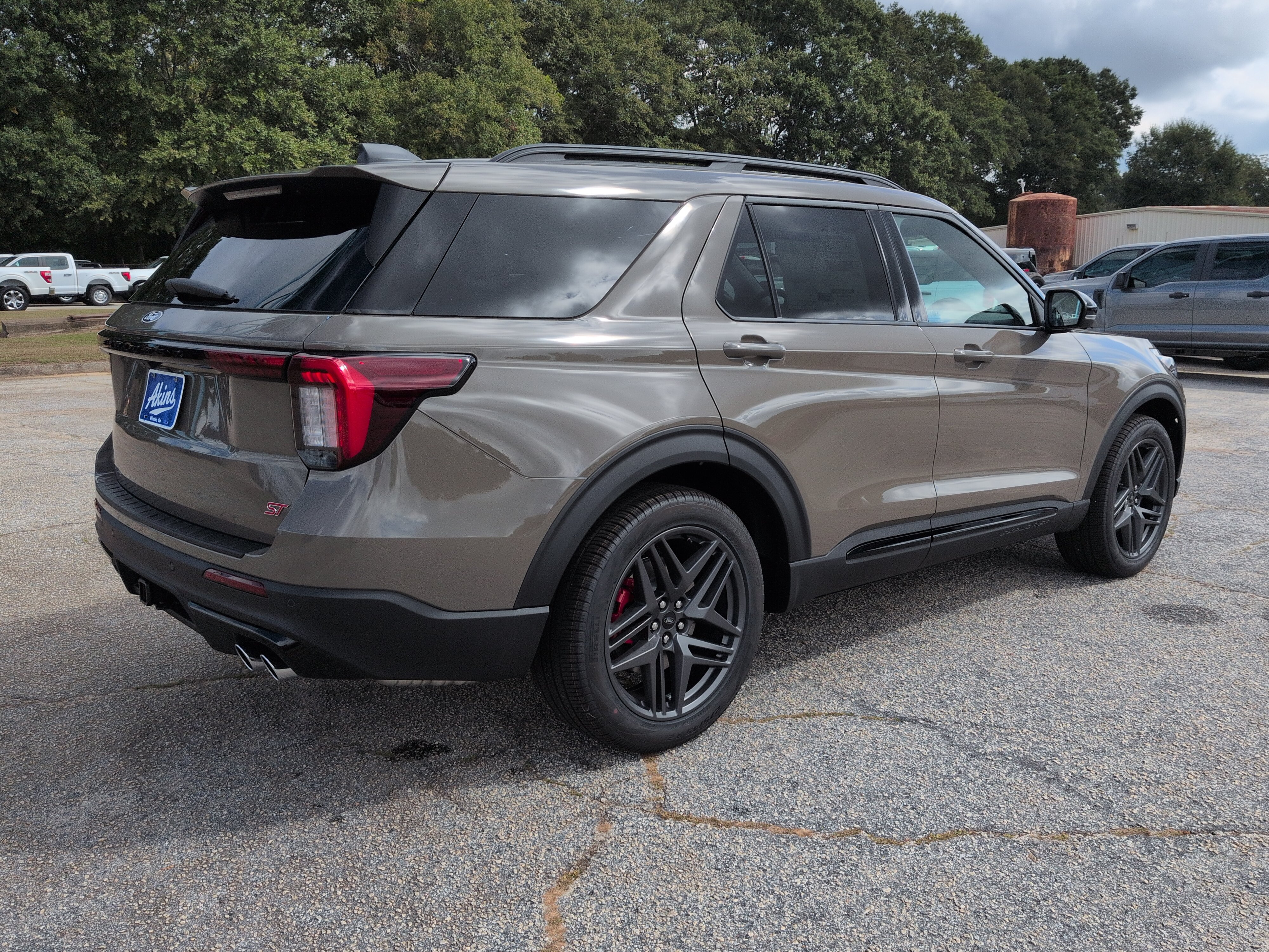 New 2027 Ford Explorer ST SUV