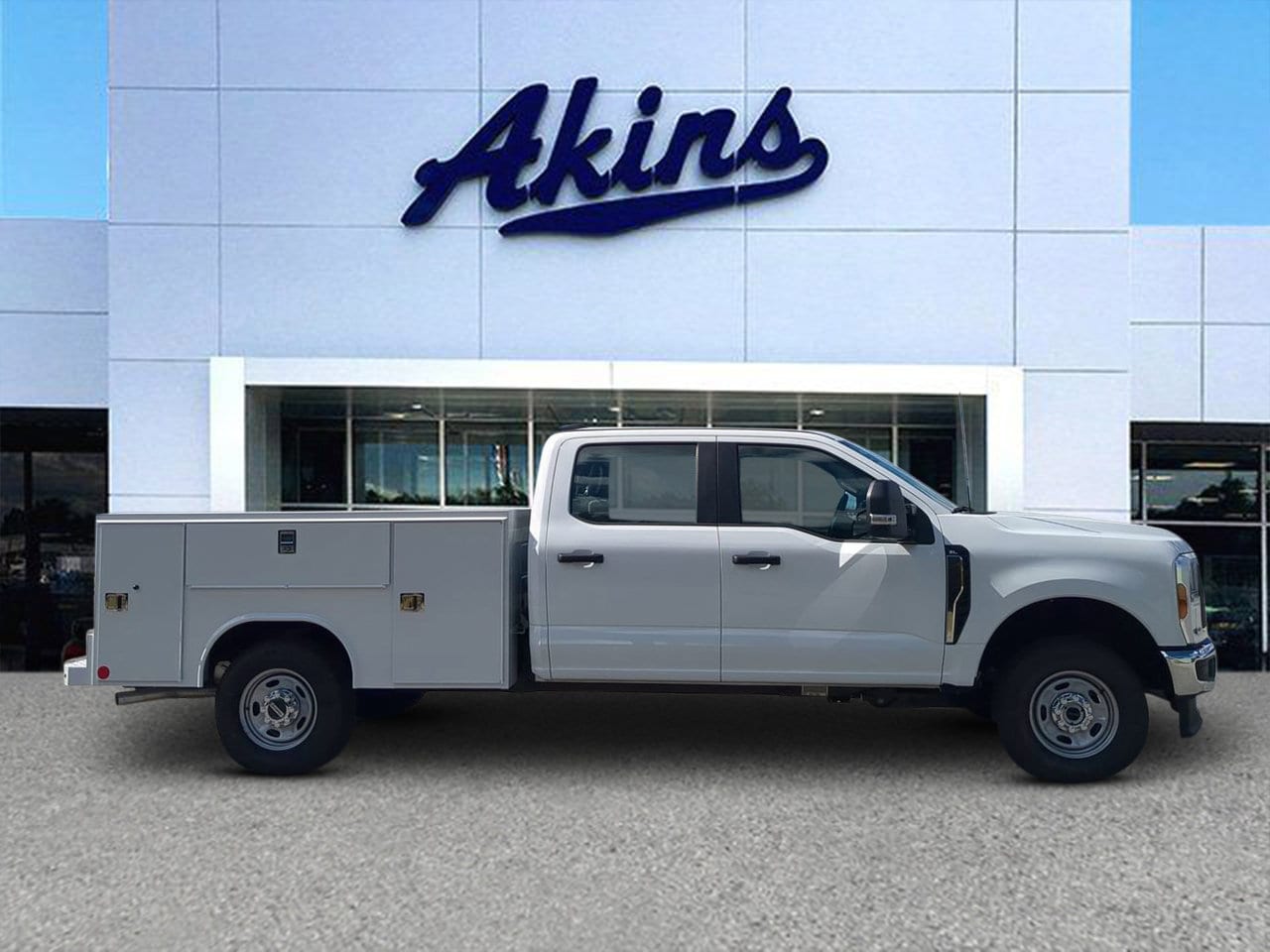 2026 Ford F-250 Super Duty XL's photo