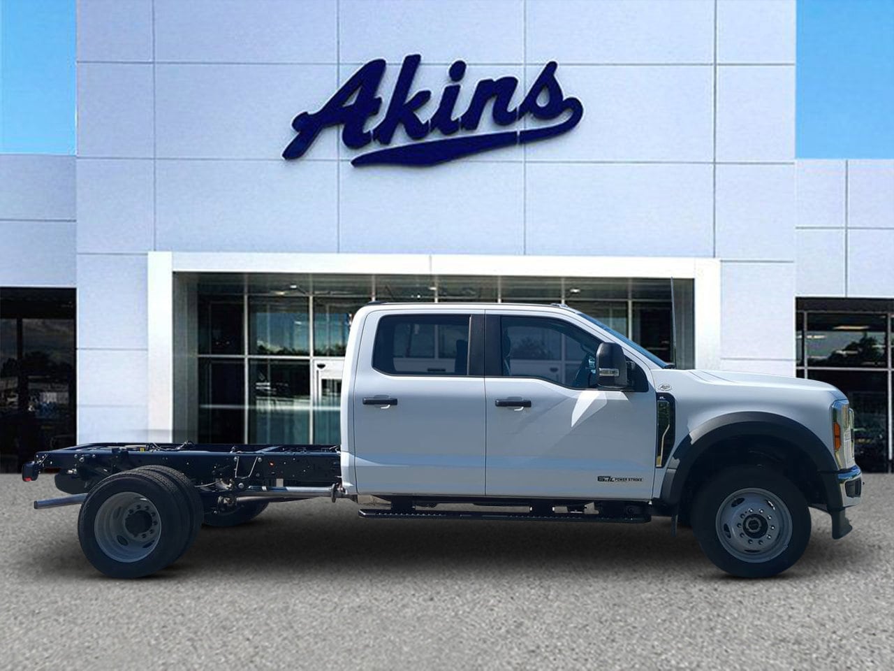 2026 Ford F-450 XL 4x4 Crew Cab 179-In DRW's photo