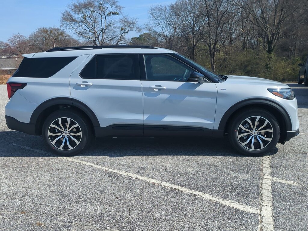 New 2026 Ford Explorer ST-Line SUV