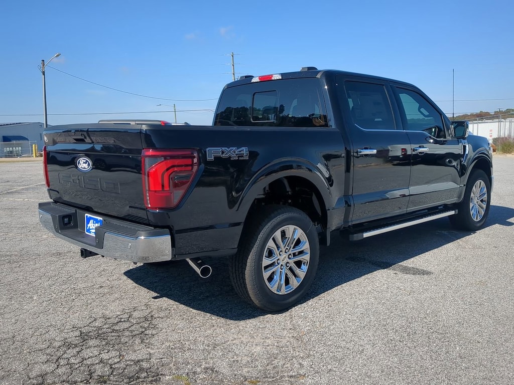 New 2025 Ford F-150 LARIAT TRUCK