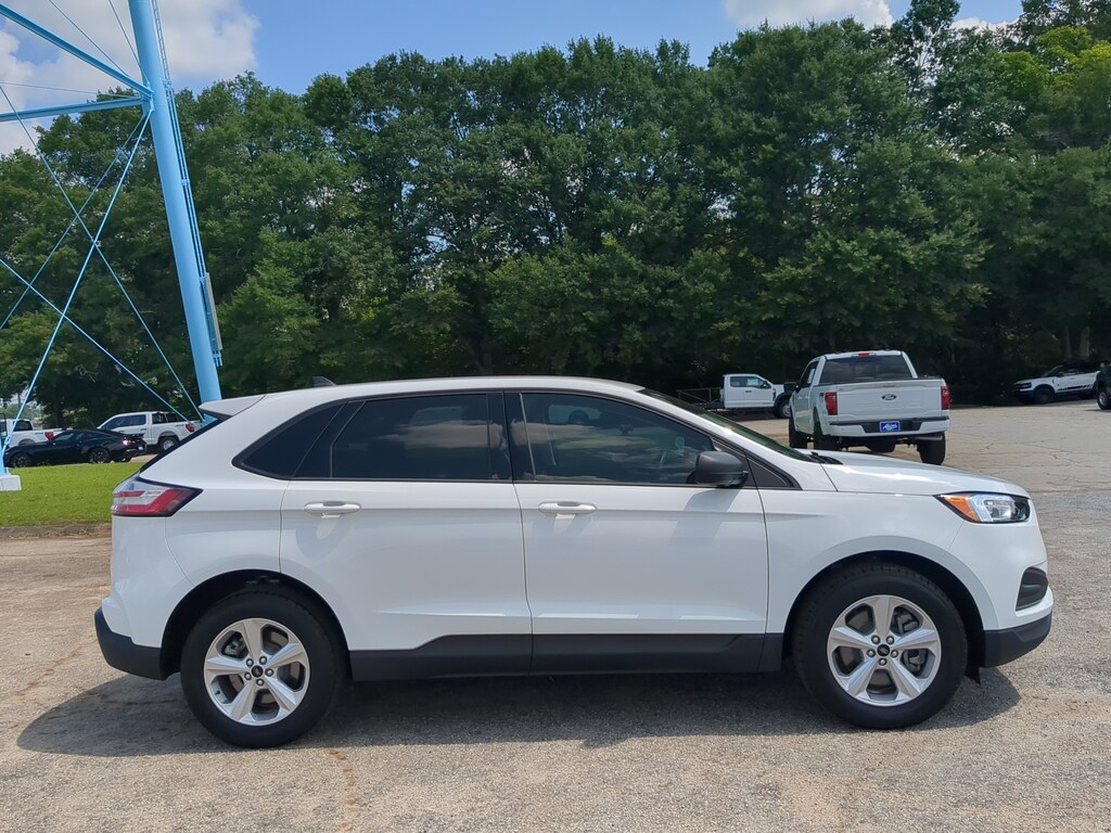 Certified 2024 Ford Edge SE SUV