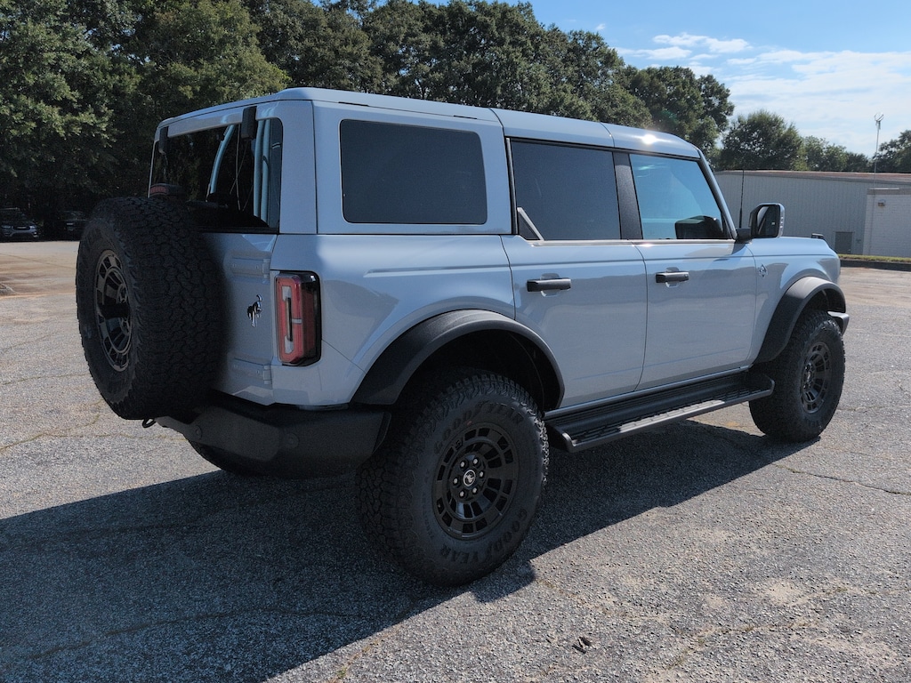 New 2026 Ford Bronco Outer Banks SUV