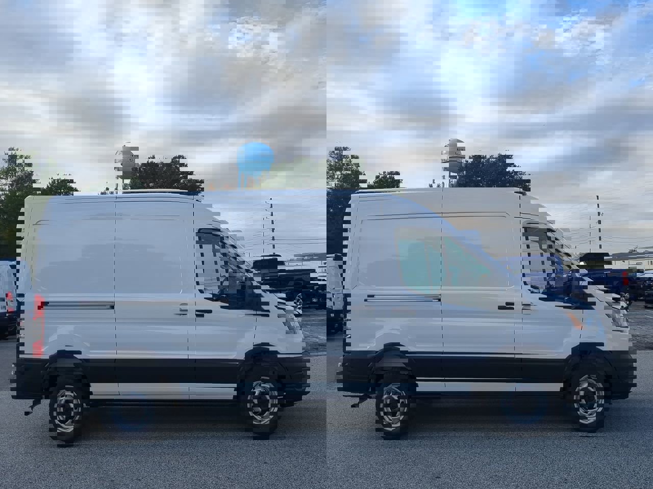 2026 Ford Transit Van Base's photo