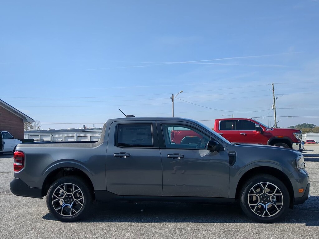 New 2025 Ford Maverick LARIAT TRUCK