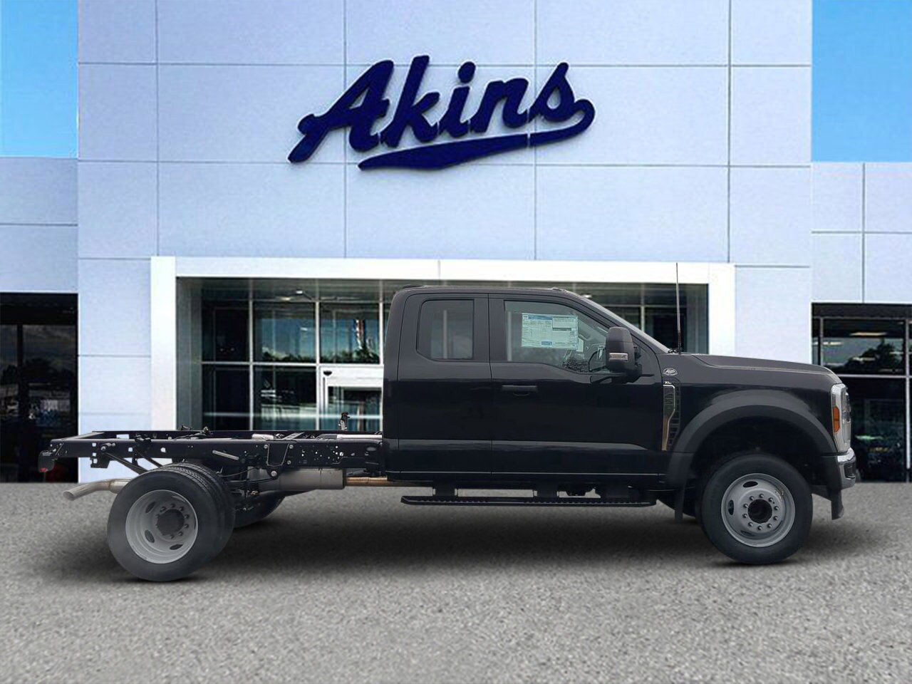 2026 Ford F-450 XL SuperCab 168-In DRW's photo
