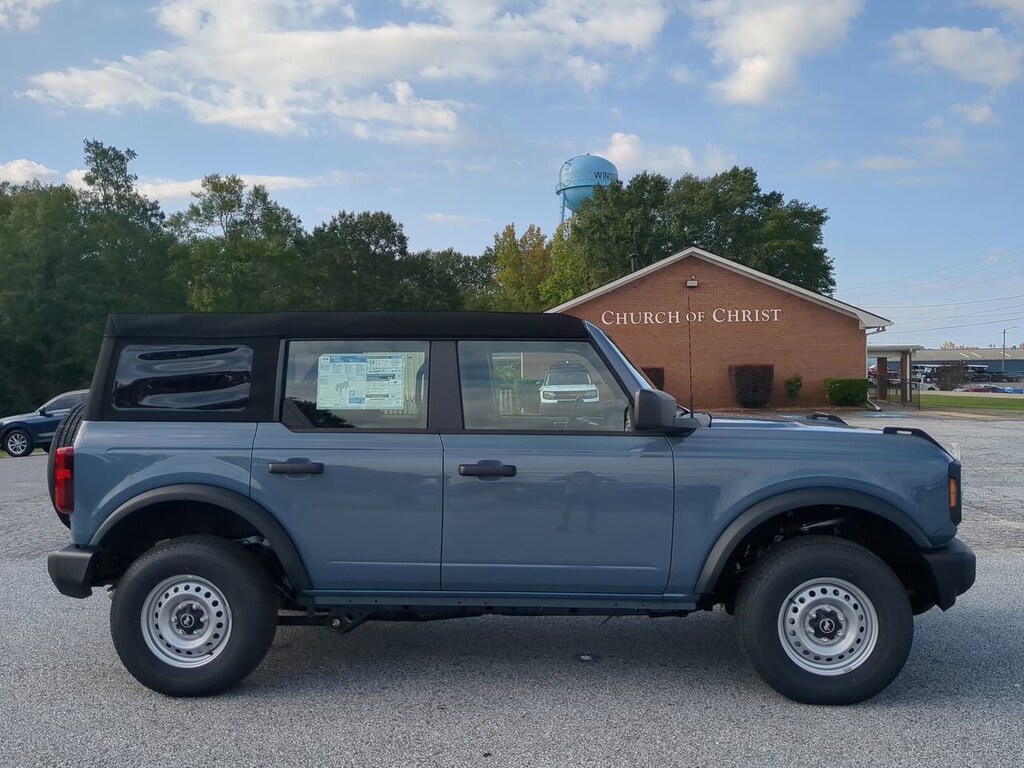New 2025 Ford Bronco  SUV