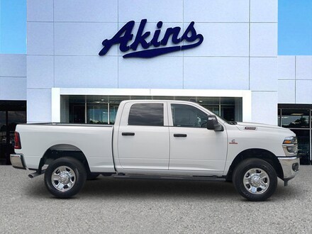 2026 Ram 2500 Tradesman Crew Cab Short Bed Truck