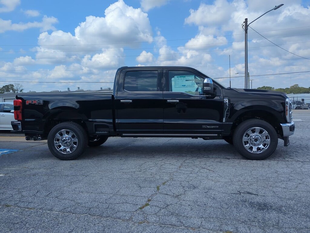 New 2026 Ford Super Duty F-250 SRW LARIAT TRUCK