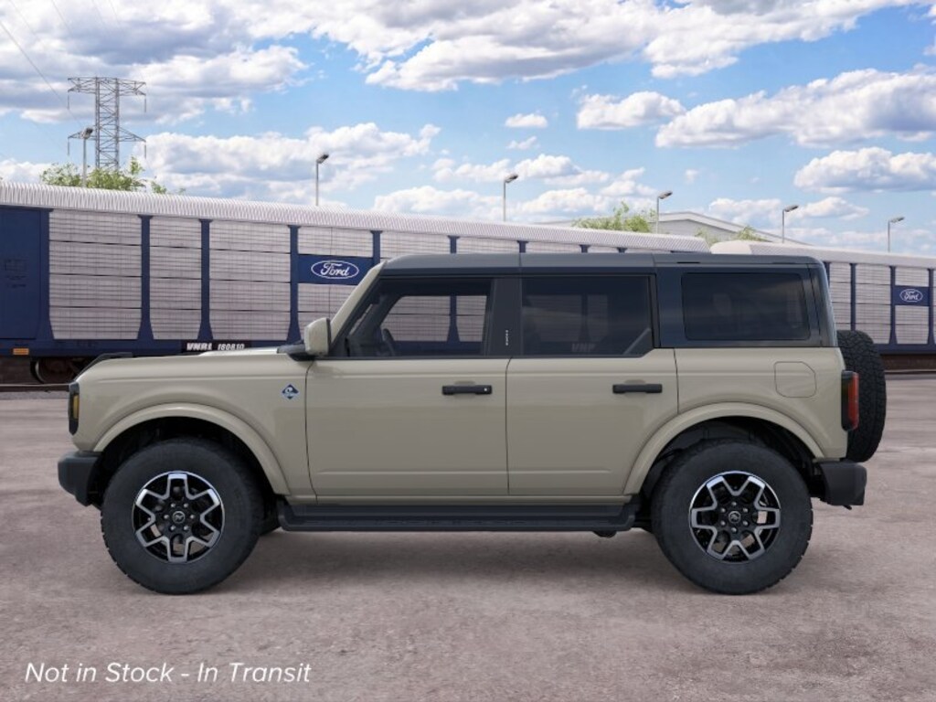 New 2026 Ford Bronco Outer Banks SUV