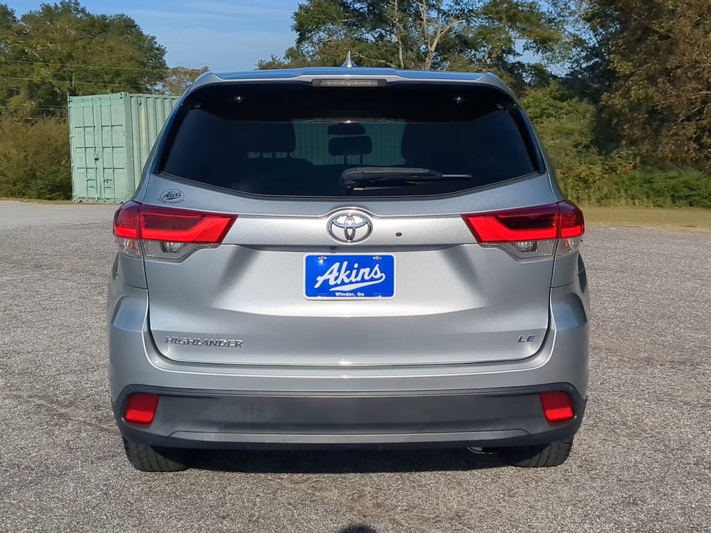 Used 2017 Toyota Highlander LE SUV