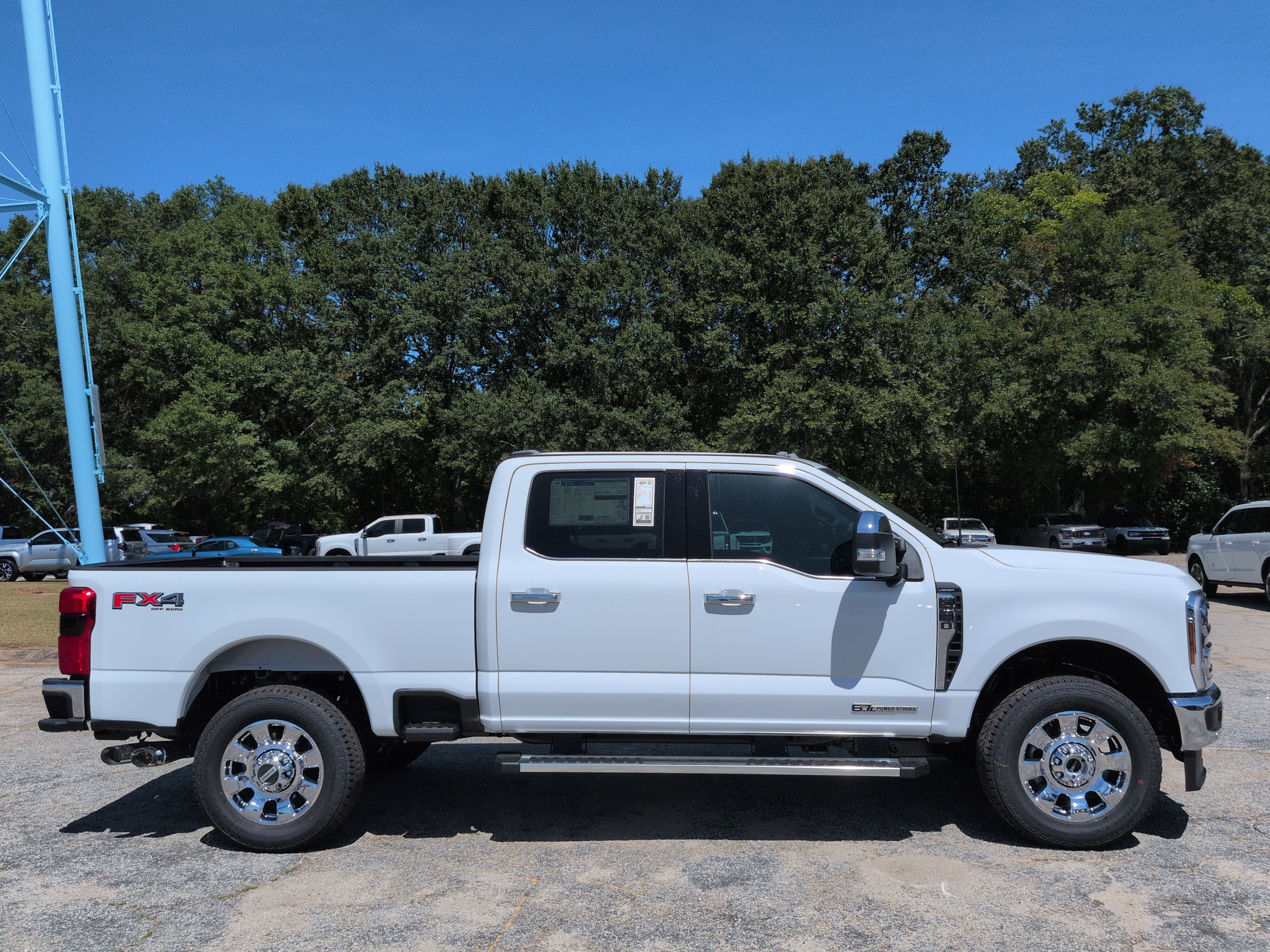 New 2026 Ford Super Duty F-250 SRW LARIAT TRUCK