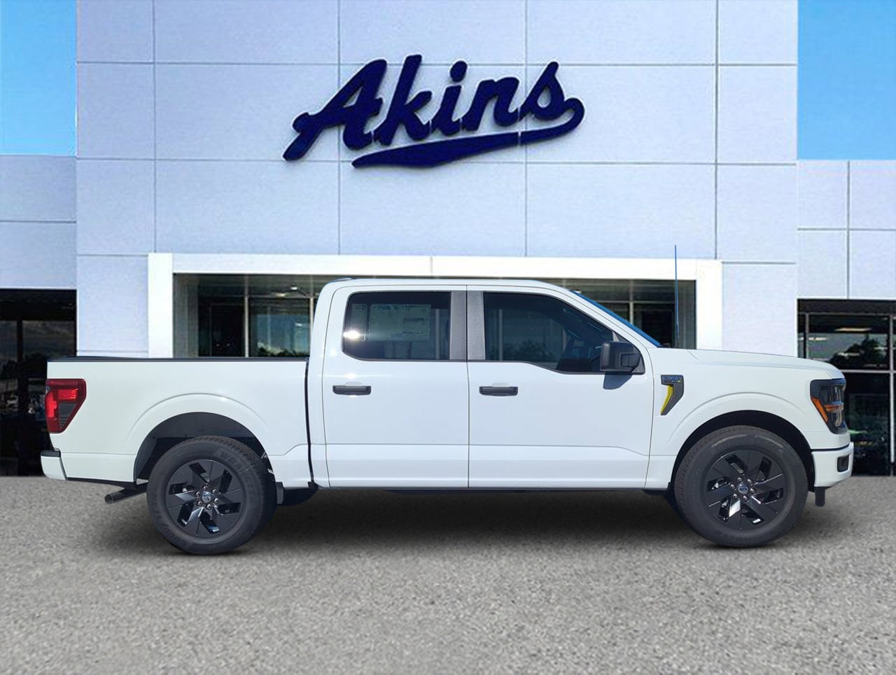 2025 Ford F-150 STX's photo