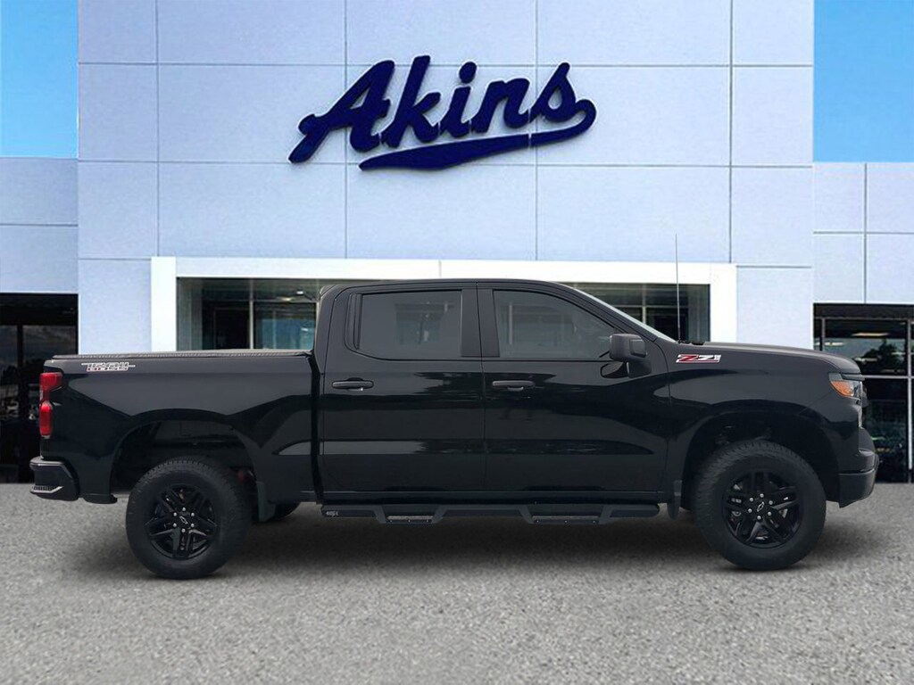 Certified 2024 Chevrolet Silverado Custom Trail Boss CREW CAB SHORT BED TRUCK