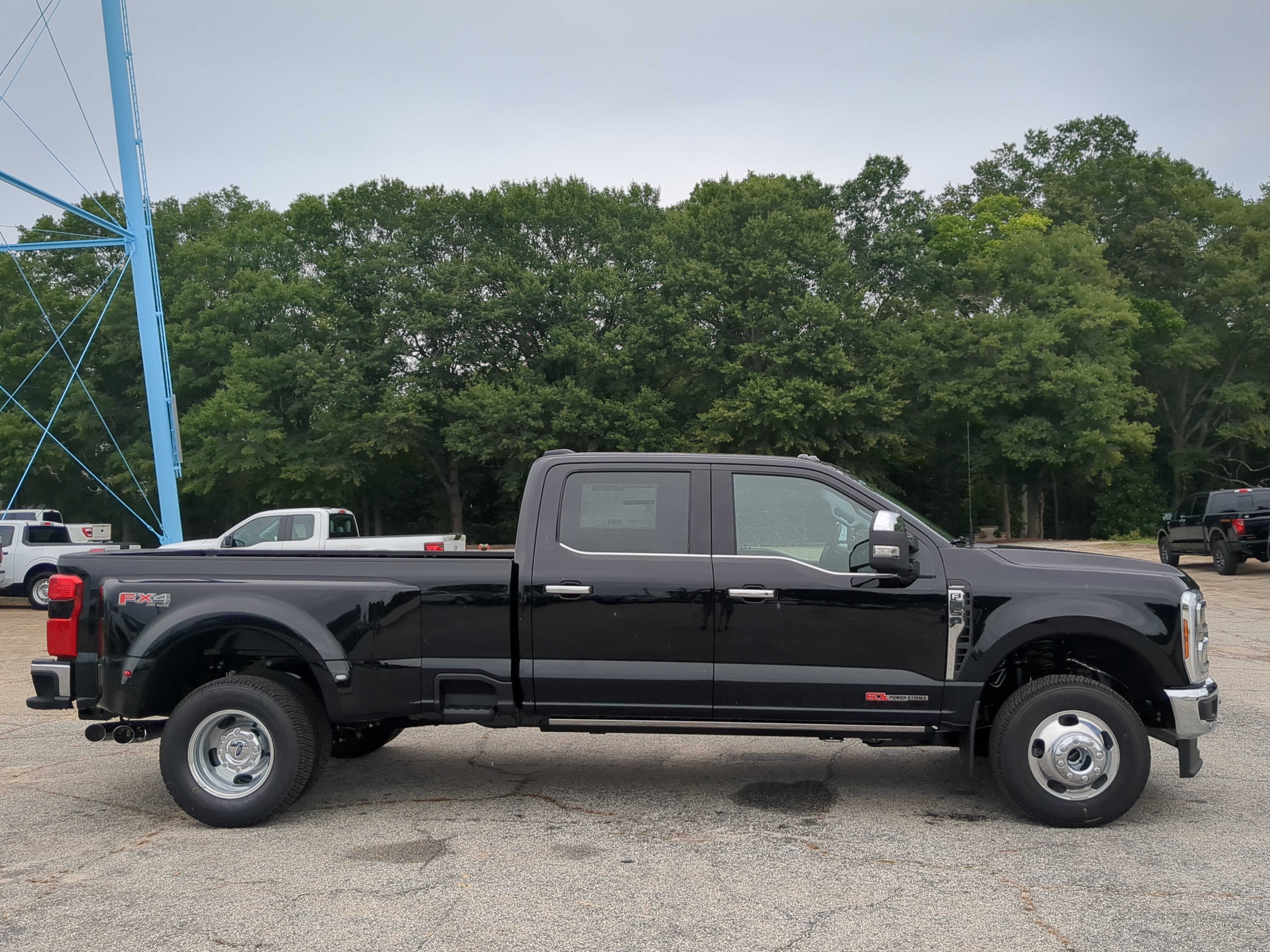 New 2026 Ford Super Duty F-350 DRW LARIAT TRUCK