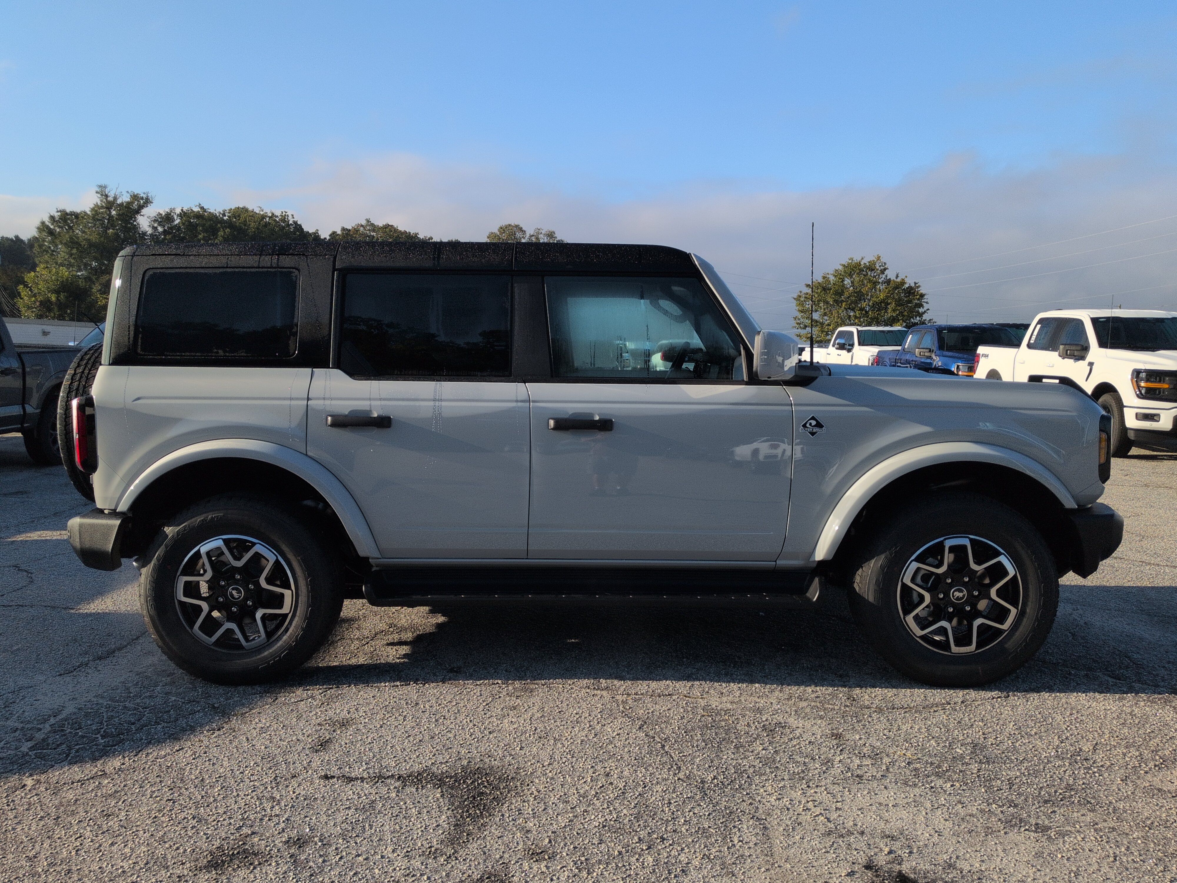 New 2026 Ford Bronco Outer Banks SUV