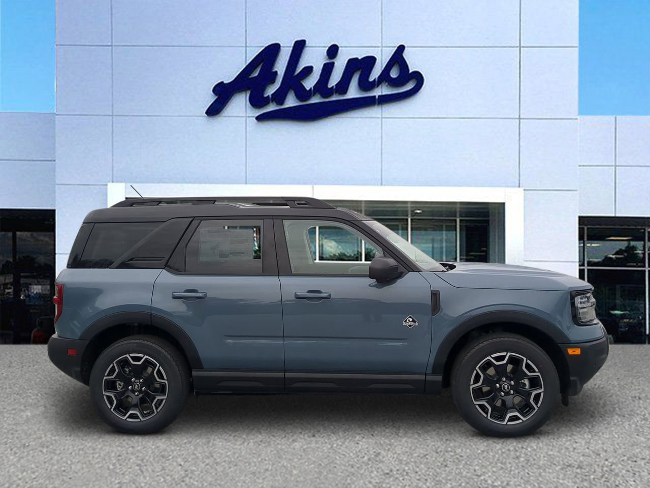 2025 Ford Bronco Sport Outer Banks's photo