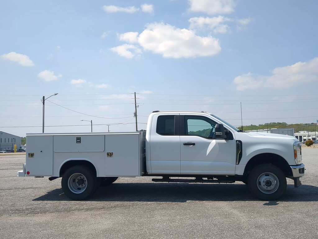New 2025 Ford Super Duty F-350 DRW Service Body TRUCK