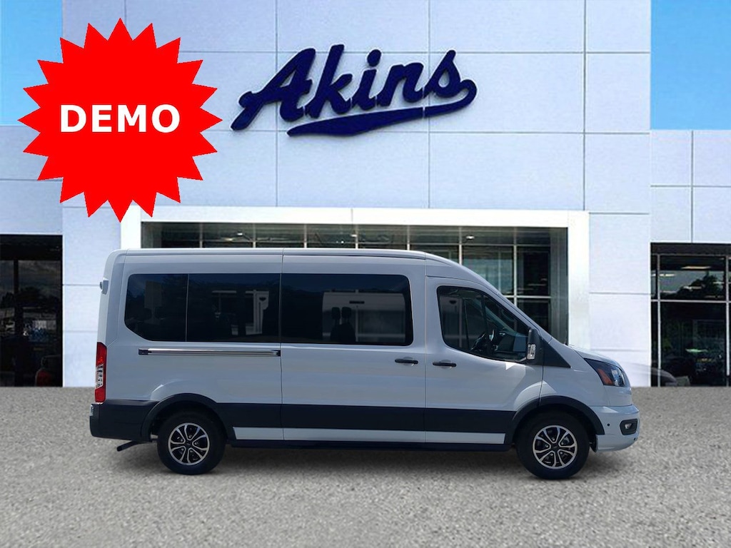 New 2024 Ford Transit 15 Passenger Wagon XLT VAN
