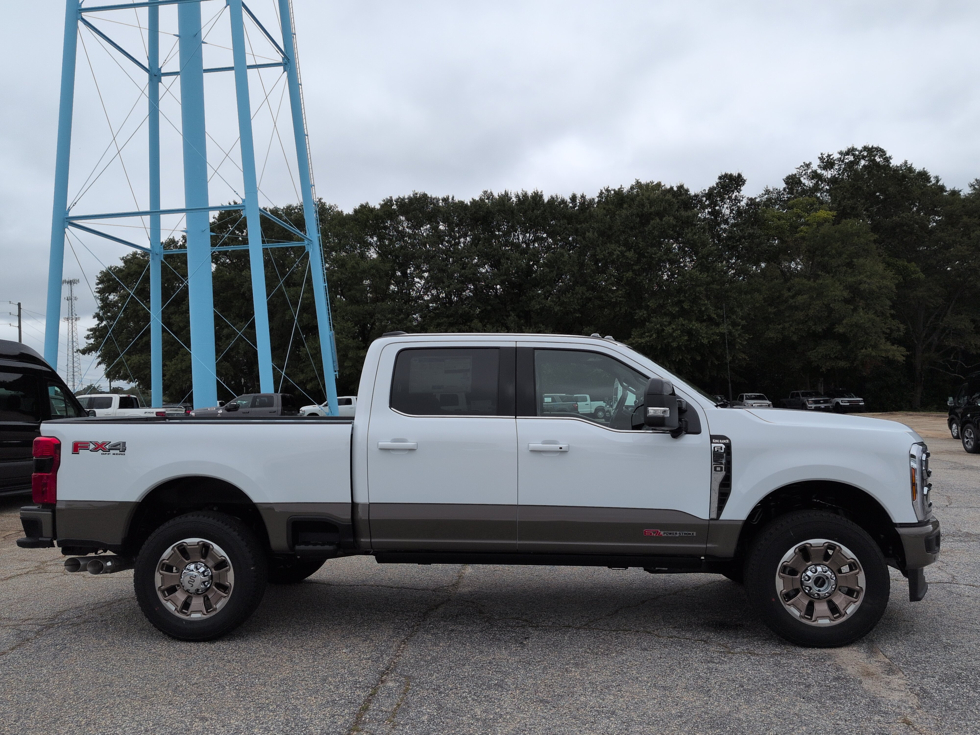 New 2027 Ford Super Duty F-350 SRW King Ranch TRUCK