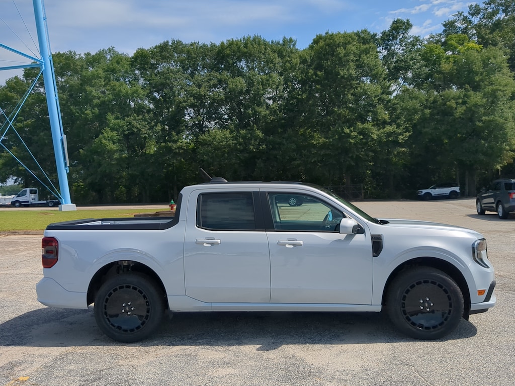 New 2026 Ford Maverick Lobo TRUCK