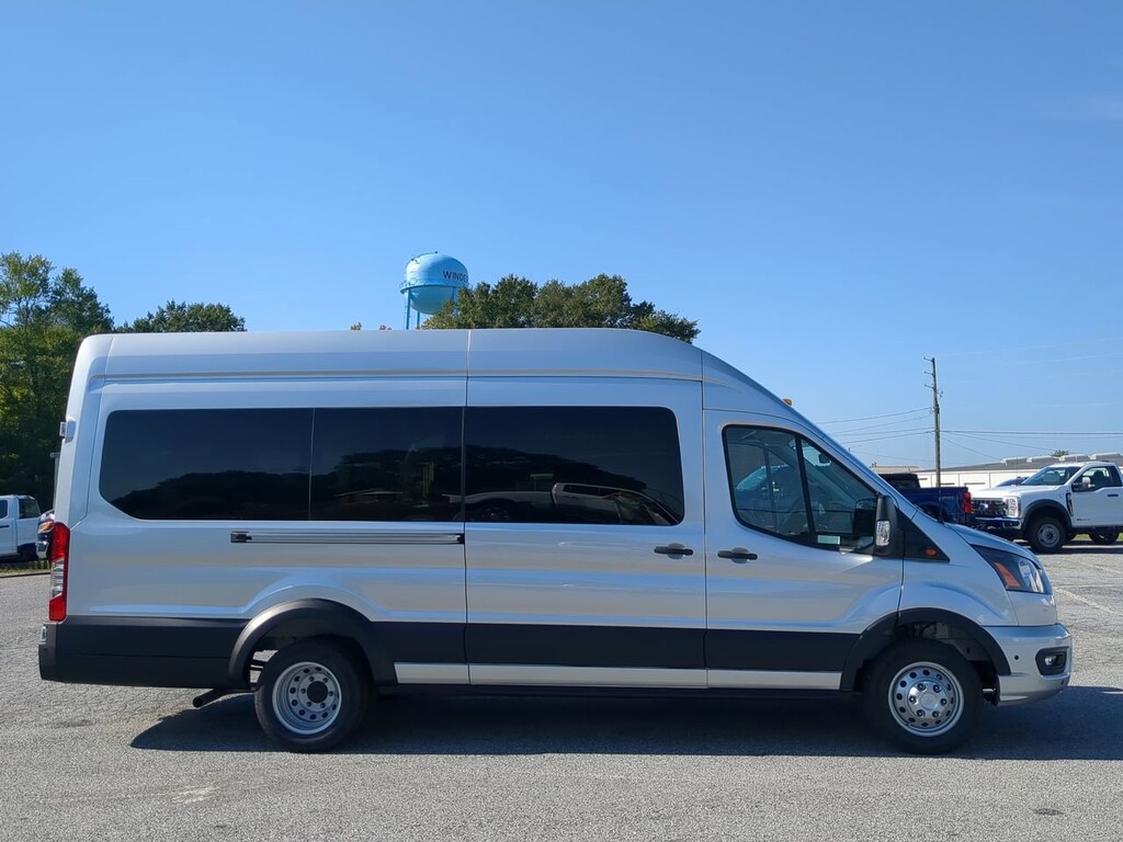 New 2025 Ford Transit Passenger Wagon XLT VAN
