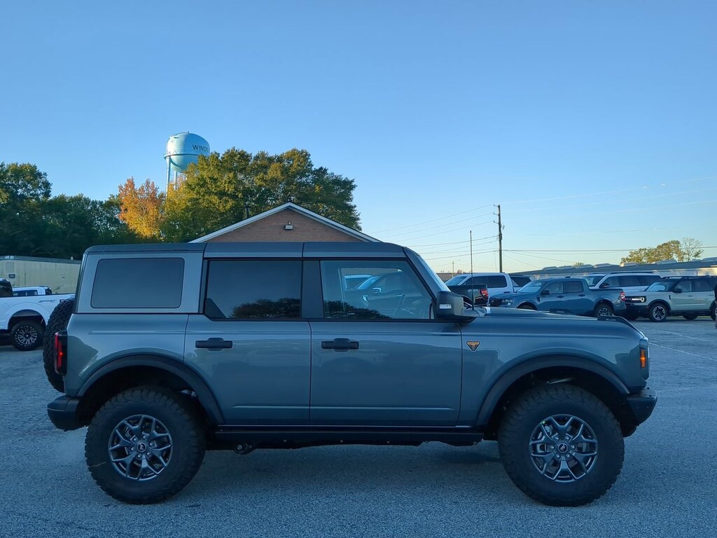 New 2025 Ford Bronco Badlands SUV