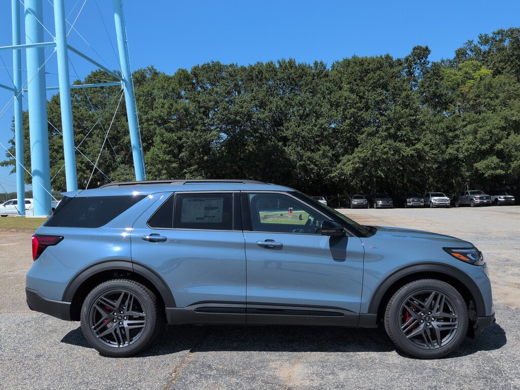 New 2026 Ford Explorer ST-Line SUV