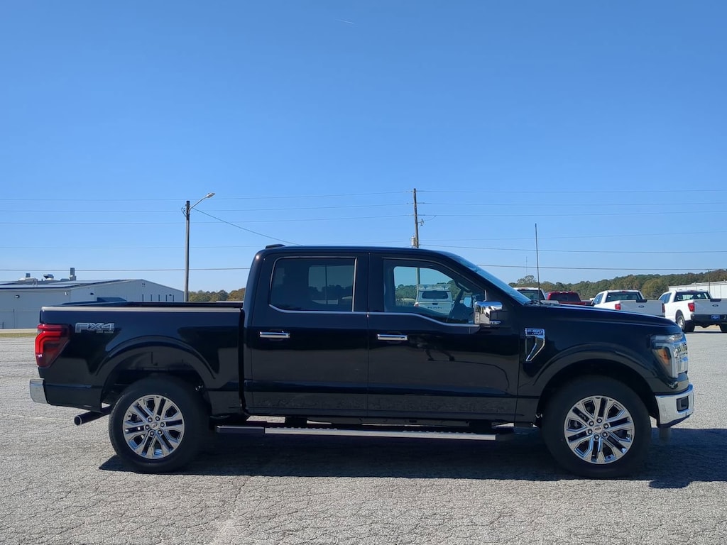 New 2025 Ford F-150 LARIAT TRUCK