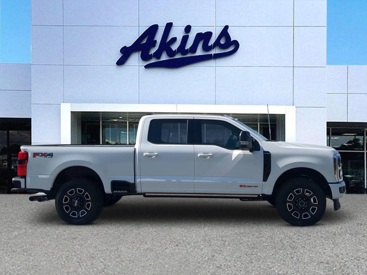 2026 Ford F-350 Super Duty Platinum's photo