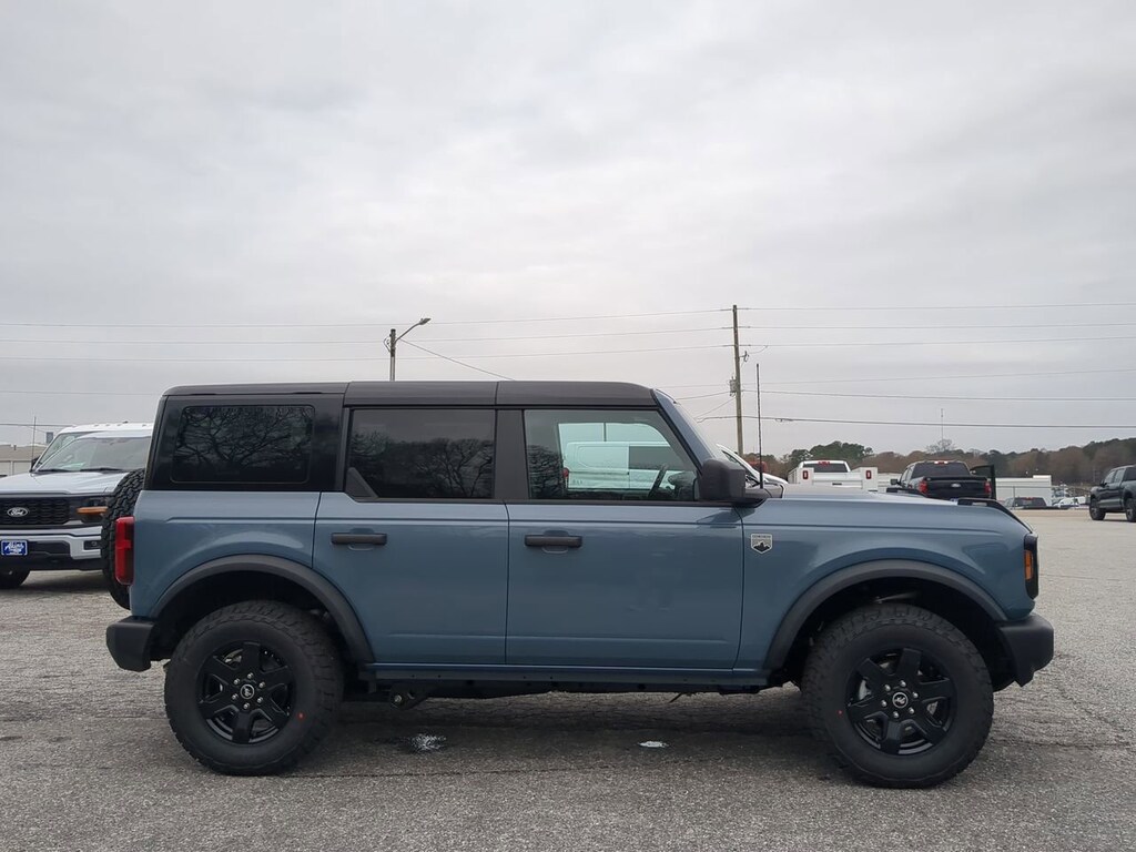 New 2025 Ford Bronco Big Bend SUV