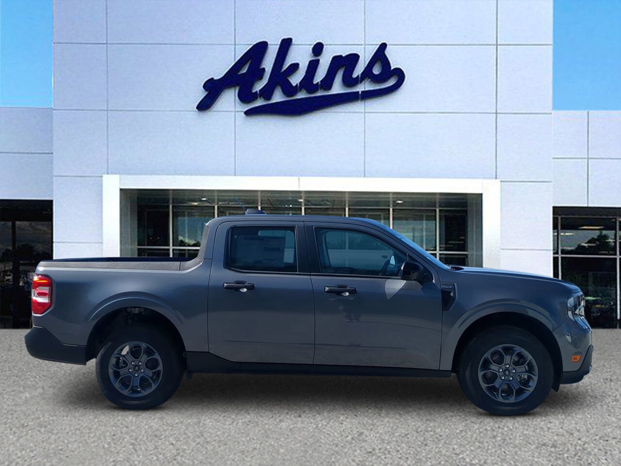 2025 Ford Maverick XLT