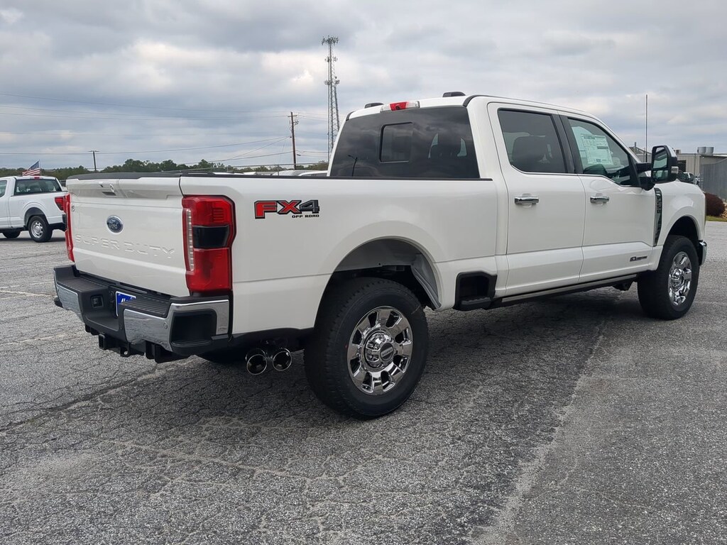 New 2026 Ford Super Duty F-250 SRW LARIAT TRUCK