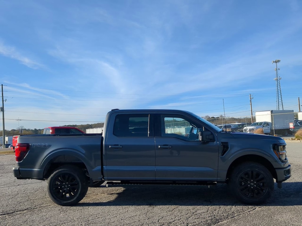 New 2025 Ford F-150 XLT XLT 4WD SuperCrew 5.5 Box