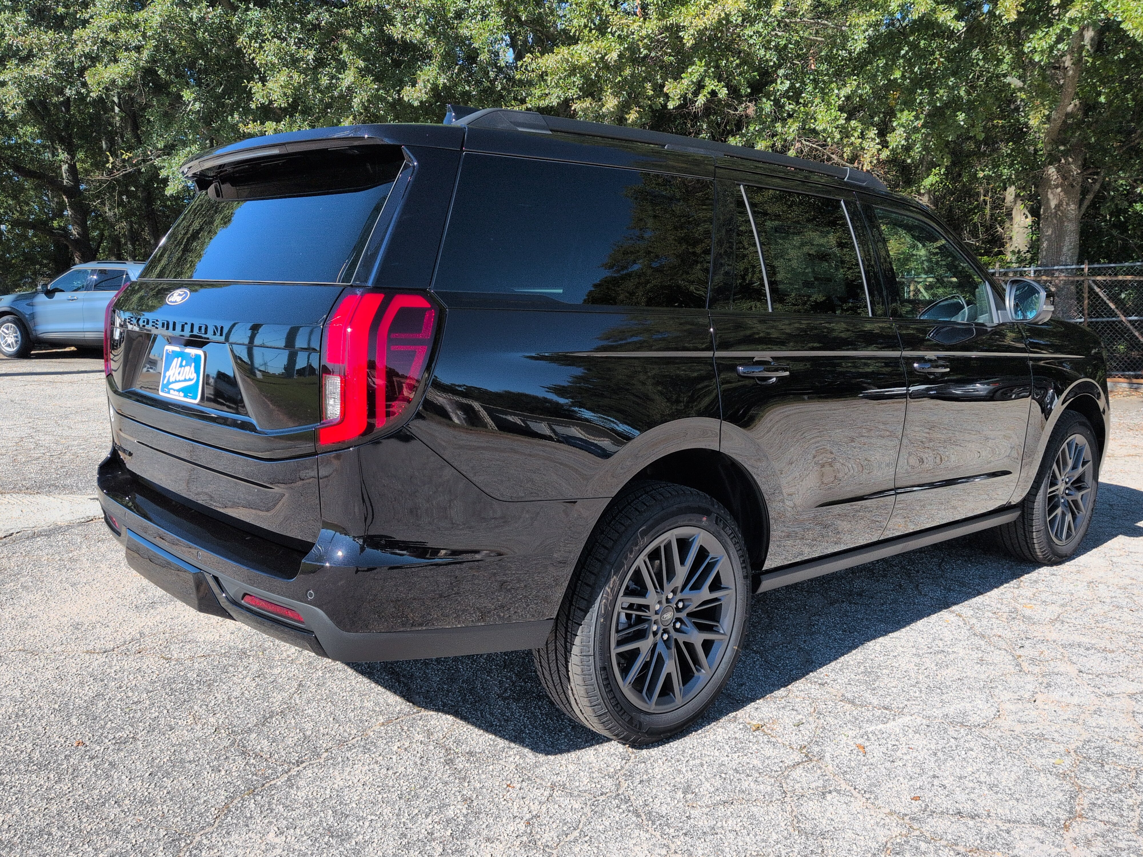 New 2027 Ford Expedition Platinum SUV
