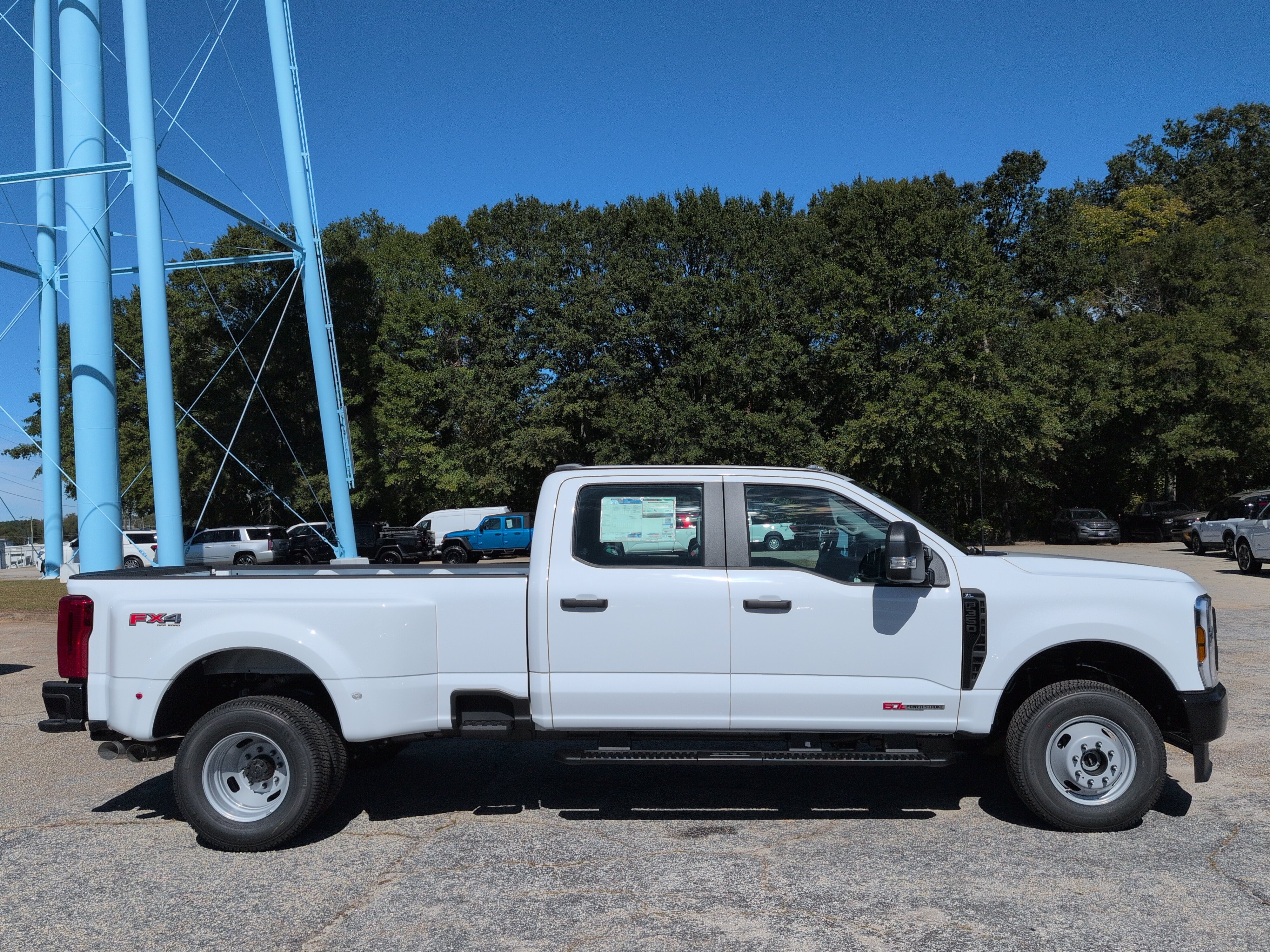 Ford Super Duty F-350 DRW