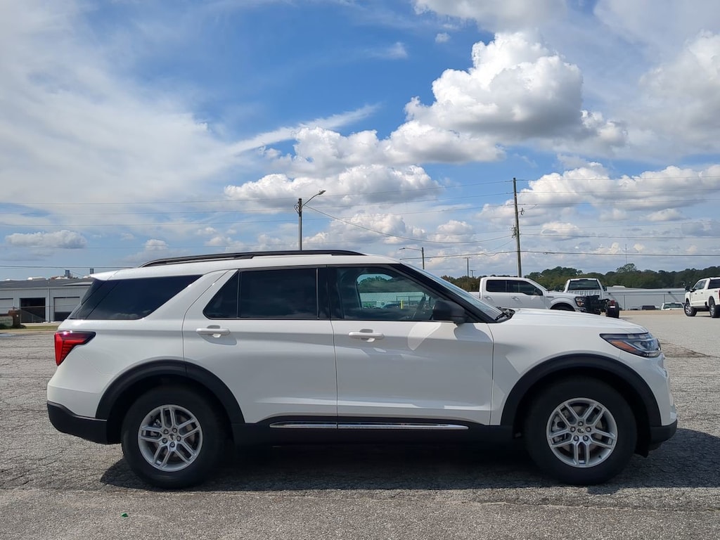 New 2025 Ford Explorer Active SUV