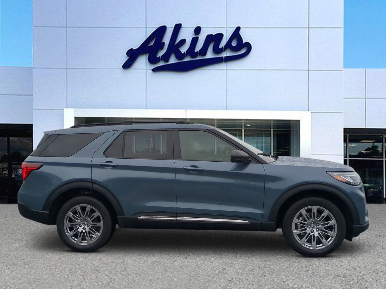 2025 Ford Explorer Active's photo