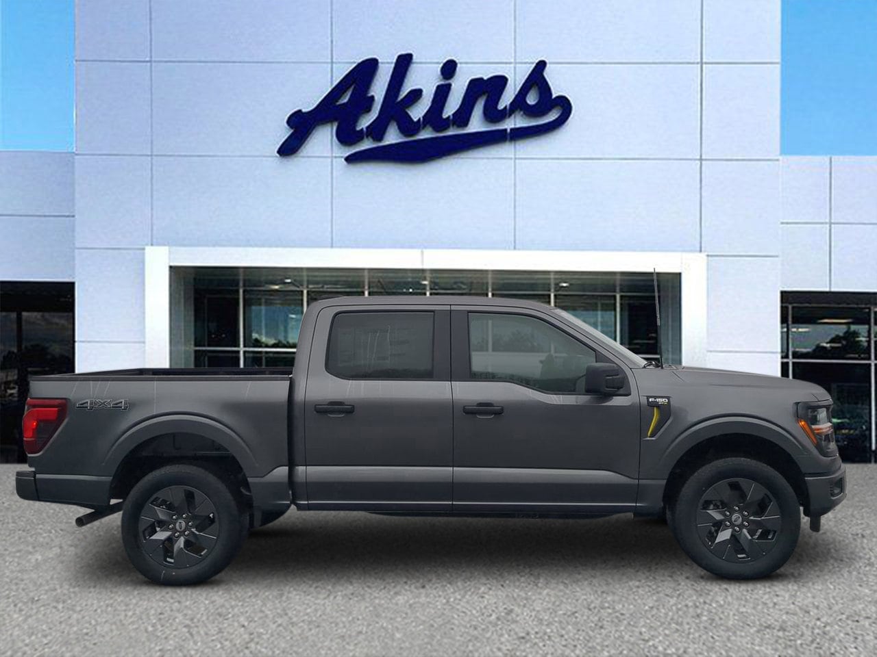 2025 Ford F-150 STX's photo