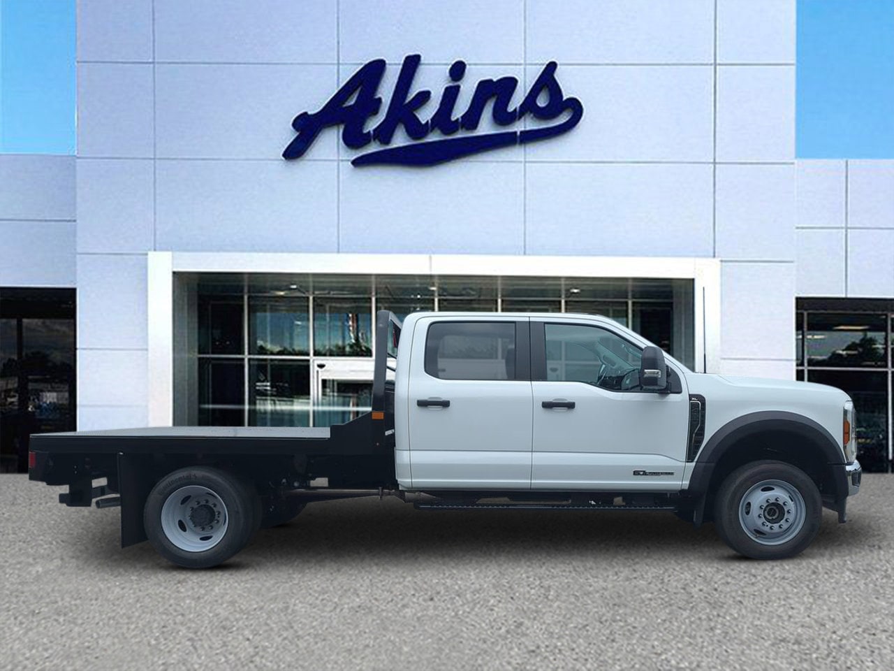 2026 Ford F-450 XL 4x4 Crew Cab 179-In DRW's photo