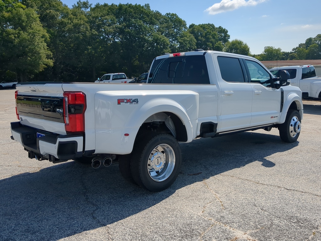 New 2026 Ford Super Duty F-450 DRW Platinum TRUCK