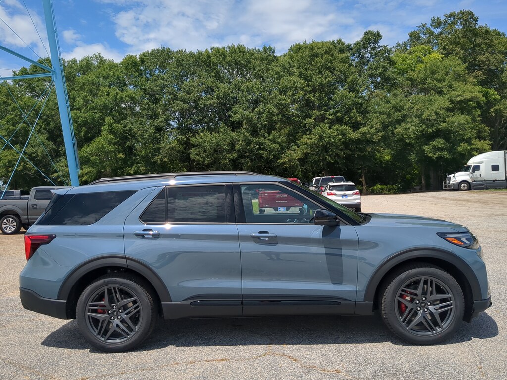 New 2026 Ford Explorer ST SUV
