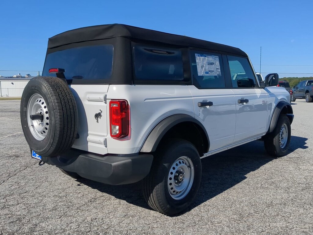 New 2025 Ford Bronco Base SUV