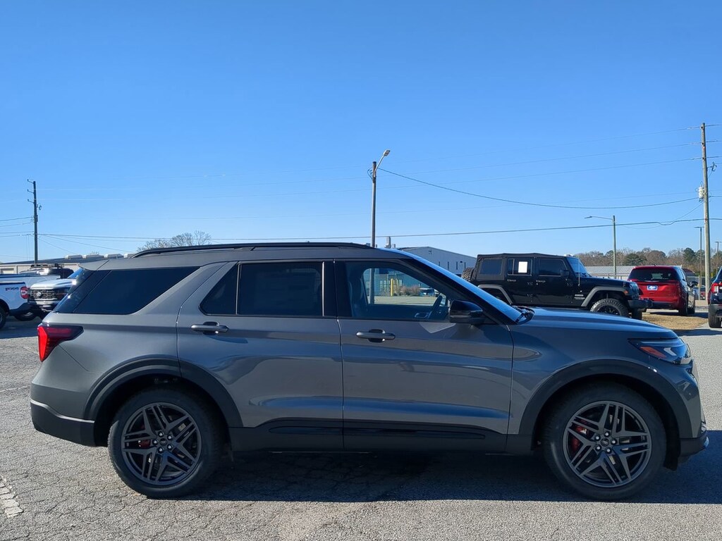 New 2026 Ford Explorer ST SUV