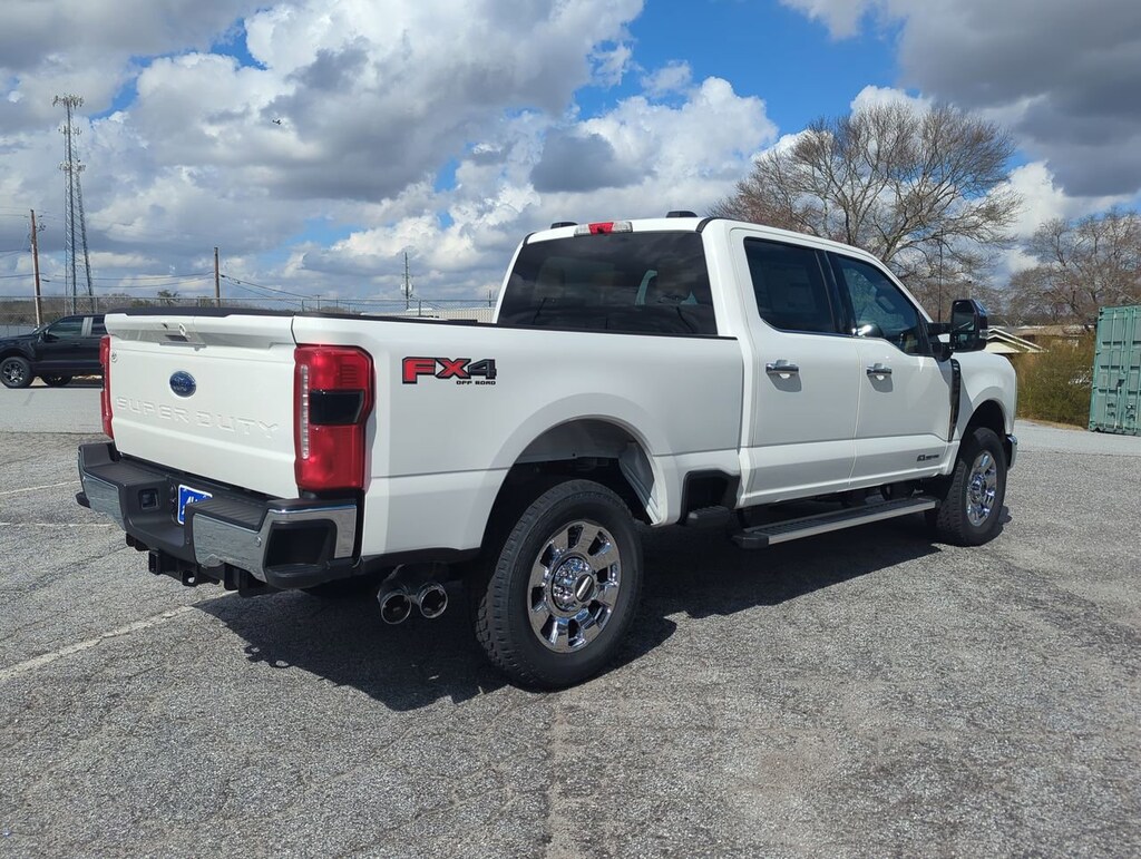 New 2026 Ford Super Duty F-250 SRW LARIAT TRUCK