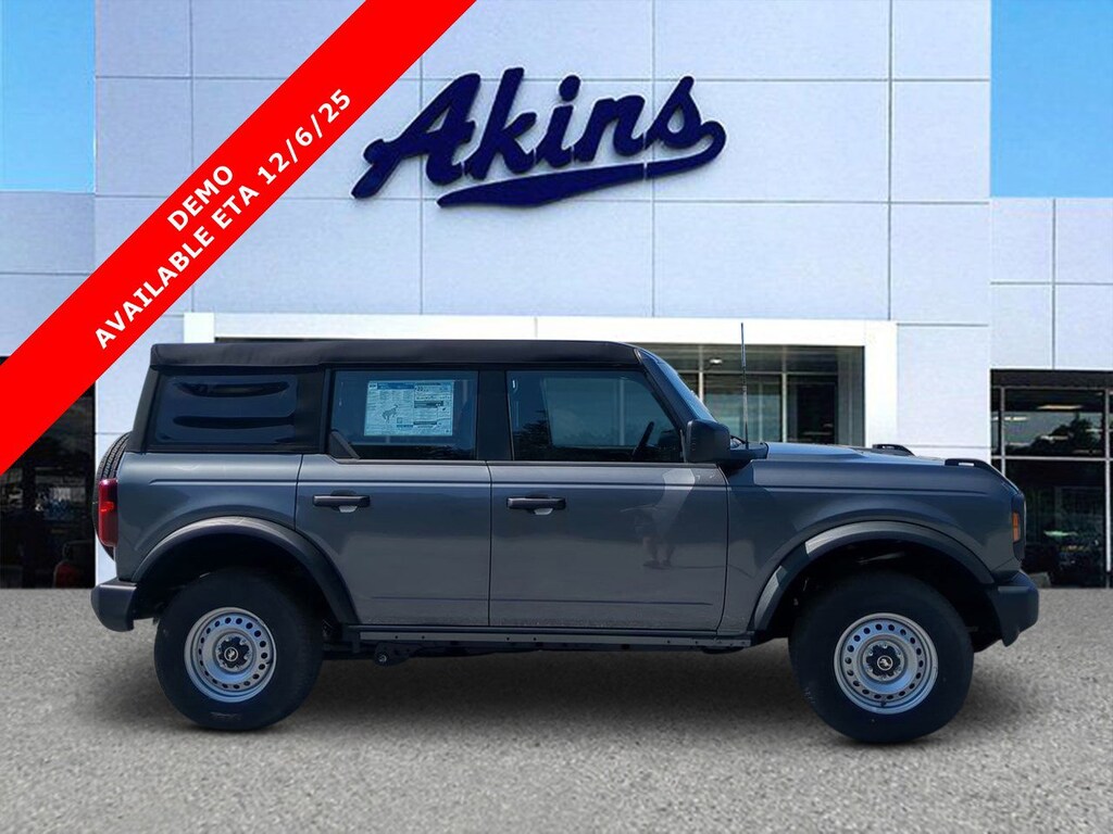 New 2025 Ford Bronco Base SUV