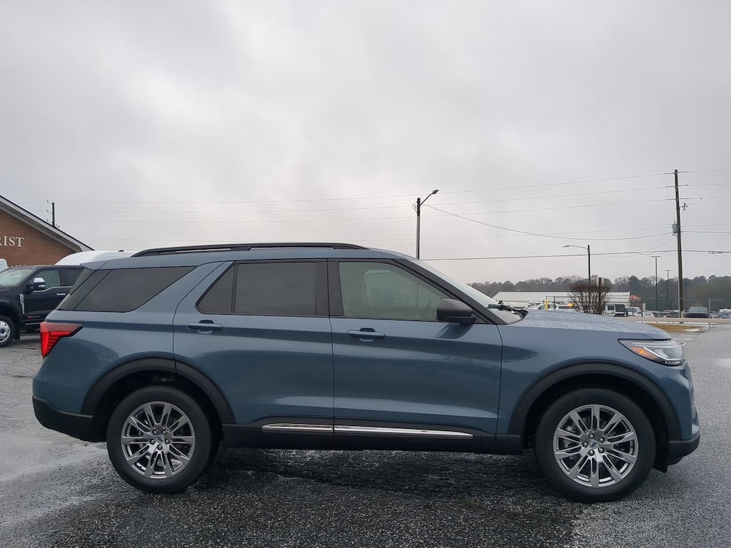 New 2025 Ford Explorer Active SUV