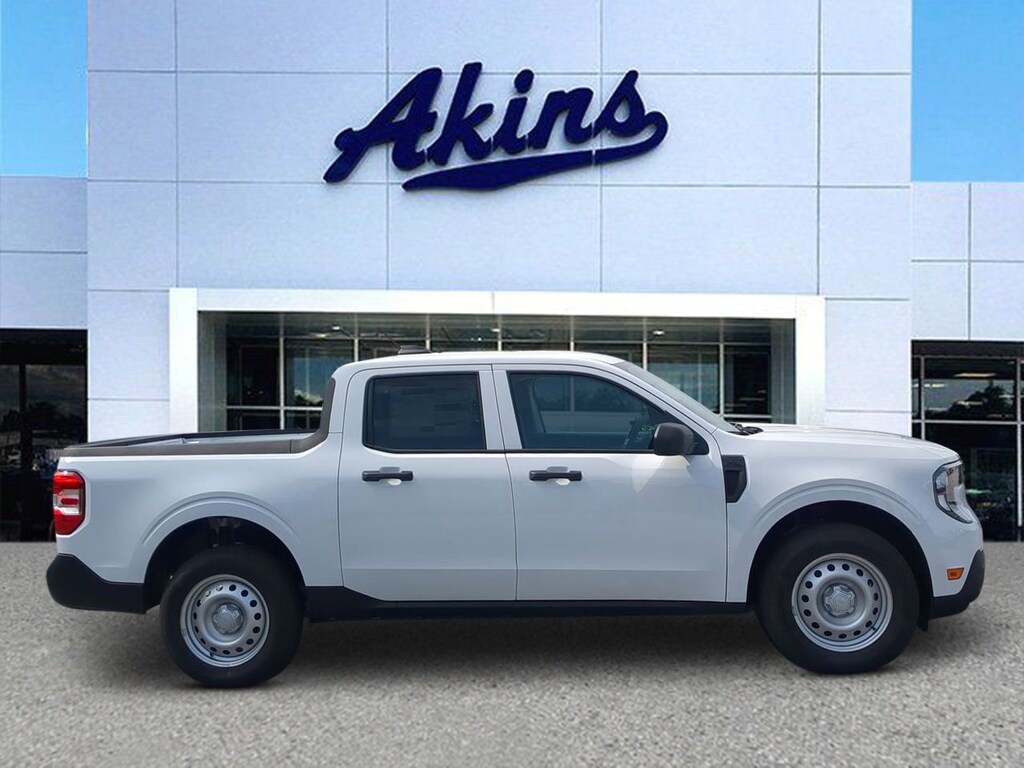 New 2025 Ford Maverick XL TRUCK