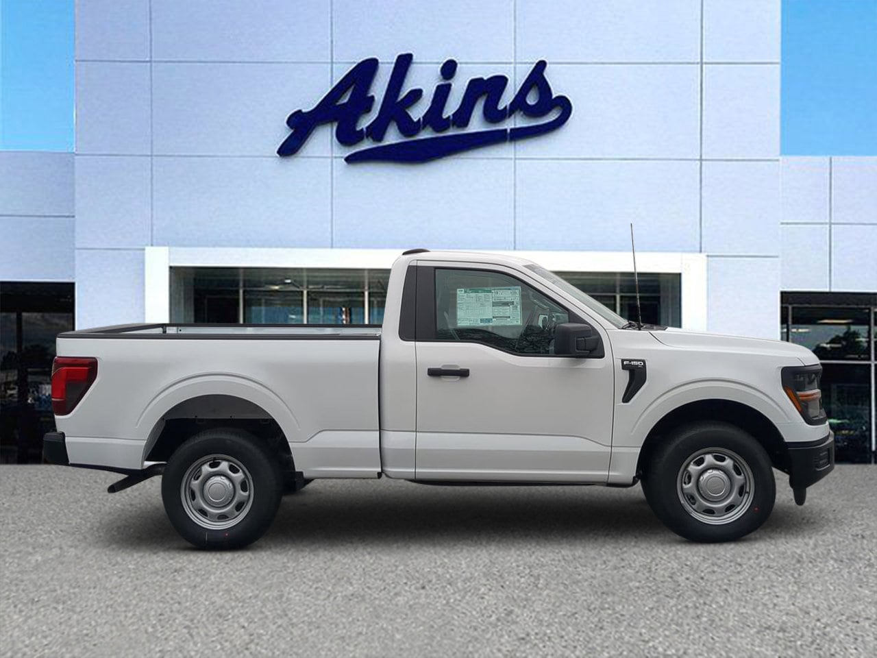 2025 Ford F-150 XL's photo